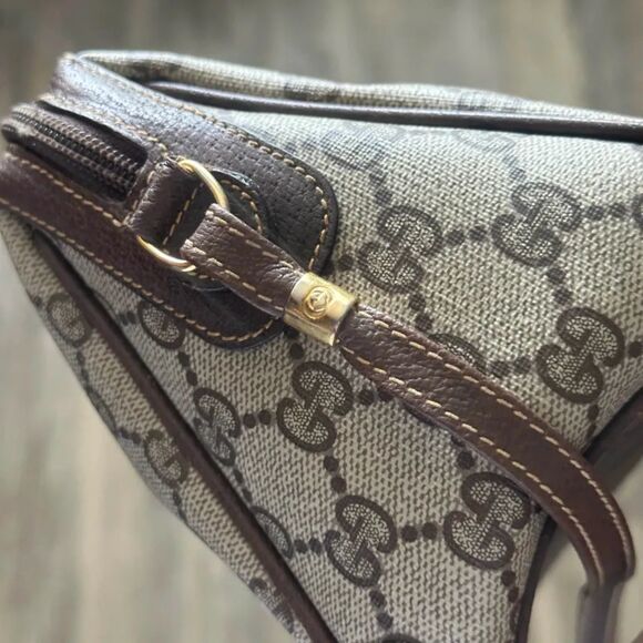 Vintage Gucci GG Monogram Crossbody Bag - Picture 6 of 15